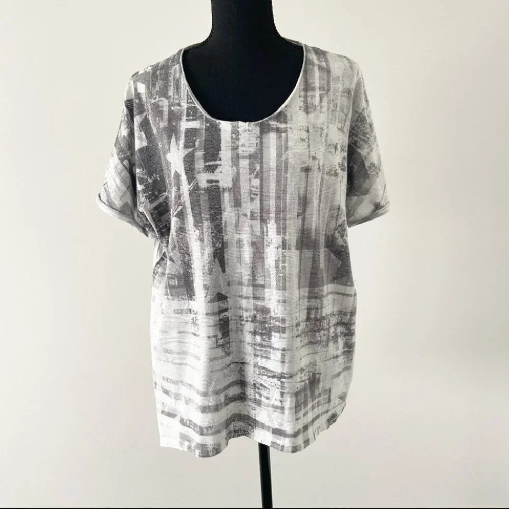 Mblm City Metallic Print Back Slit Short Sleeve Top
